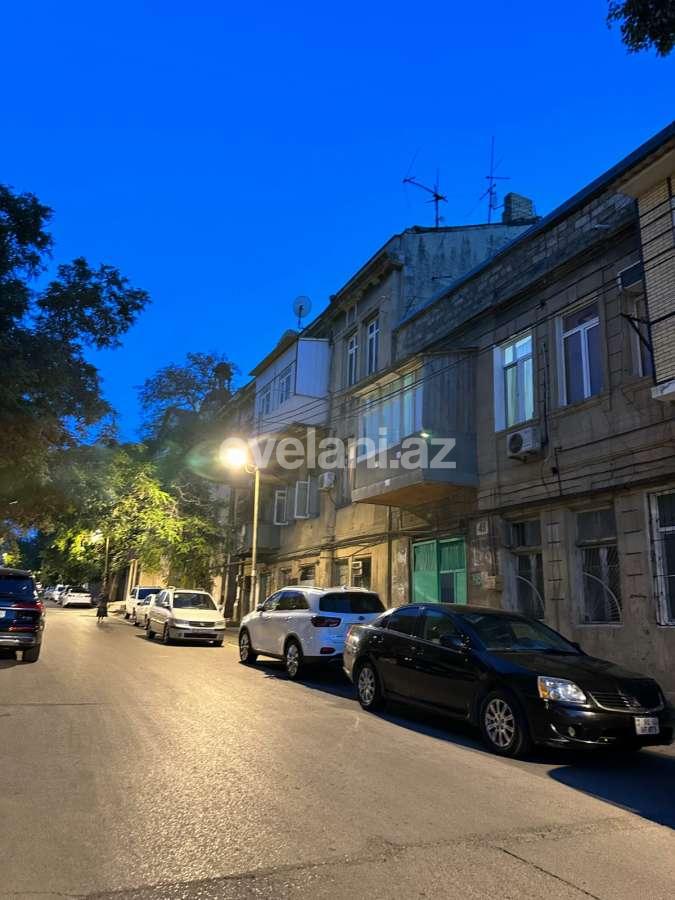 Сдаётся, вторичка, 4-комнаты, 81 m², Баку, Сабаильский r, Баилова p, Ичери Шехер m.