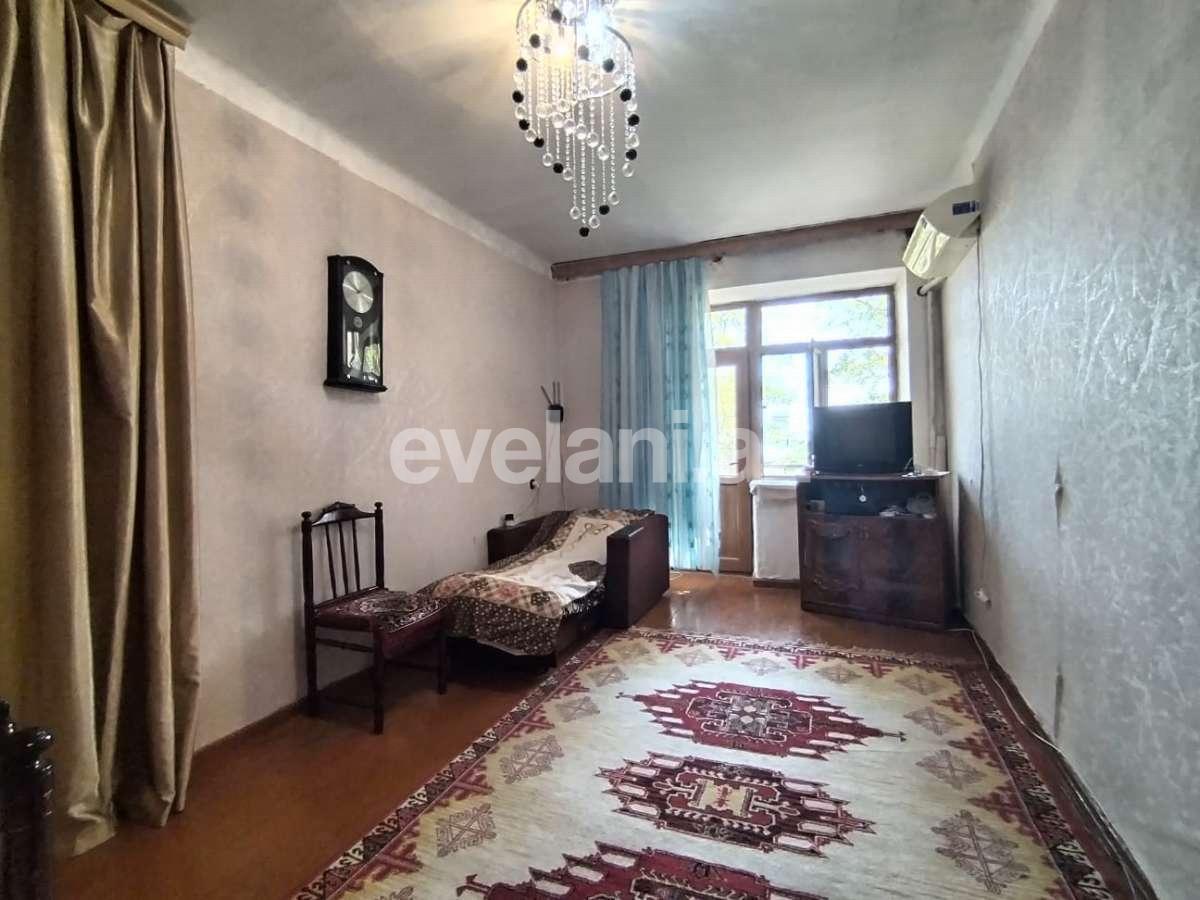 Продаётся, вторичка, 3-комнаты, 70 m², Баку, Ясамальский r, Низами m.