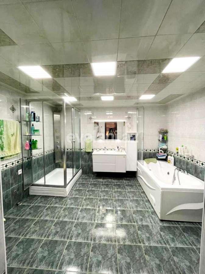 Satılır, həyət evi / bağ, 6 otaqlı, 300 m², Bakı, Xətai r, Əhmədli m.