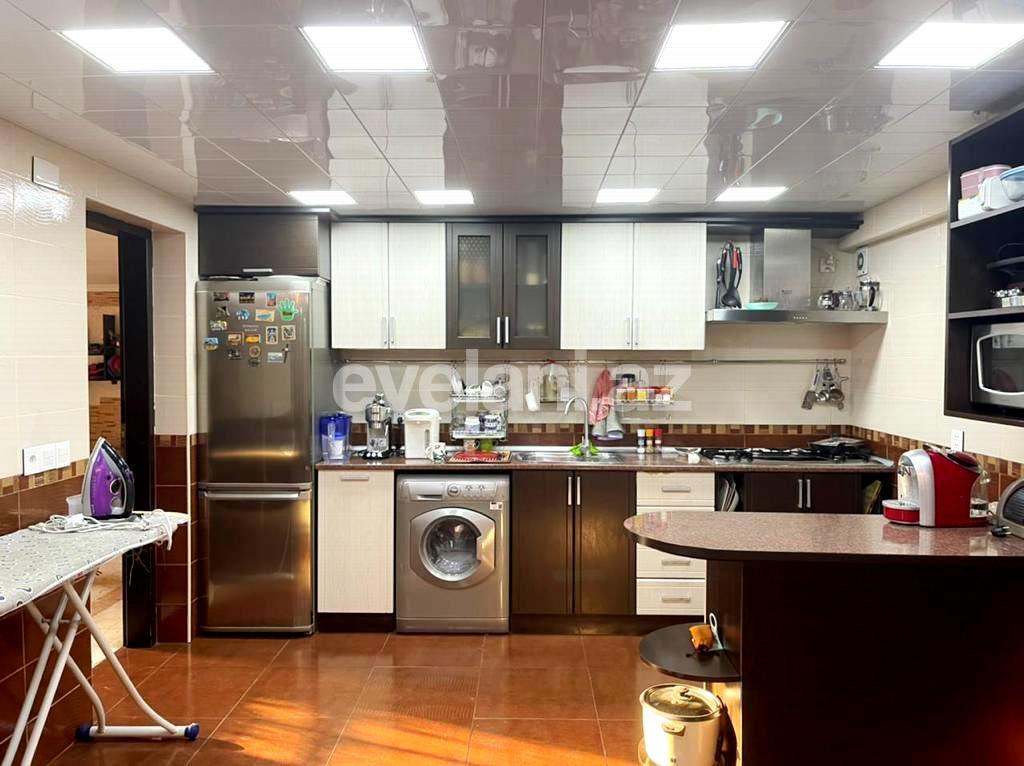 Satılır, həyət evi / bağ, 6 otaqlı, 300 m², Bakı, Xətai r, Əhmədli m.