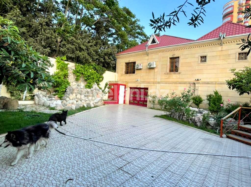 Satılır, həyət evi / bağ, 6 otaqlı, 300 m², Bakı, Xətai r, Əhmədli m.