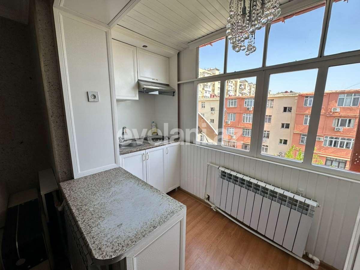 Sale, old building, 3 room, 60 m², Baku, Nizami r, Khalglar Doslugu m.