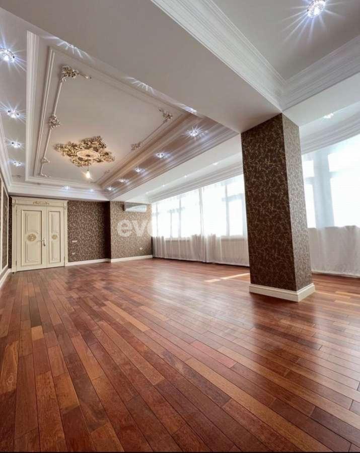 Satılır, yeni tikili, 4 otaqlı, 207 m², Bakı, Binəqədi r, Nəsimi m.