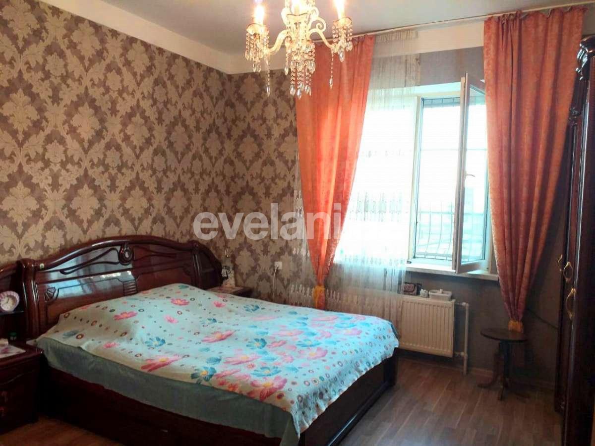 Satılır, həyət evi / bağ, 7 otaqlı, 200 m², Bakı, Xətai r, Həzi Aslanov m.