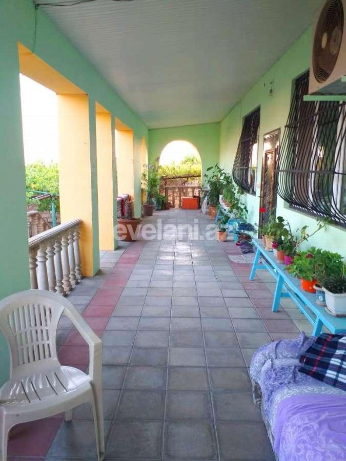 Satılır, həyət evi / bağ, 7 otaqlı, 200 m², Bakı, Xətai r, Həzi Aslanov m.