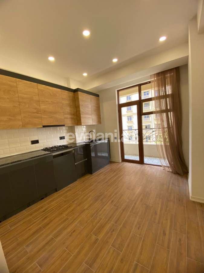 Satılır, yeni tikili, 2 otaqlı, 84 m², Bakı, Nəsimi r.