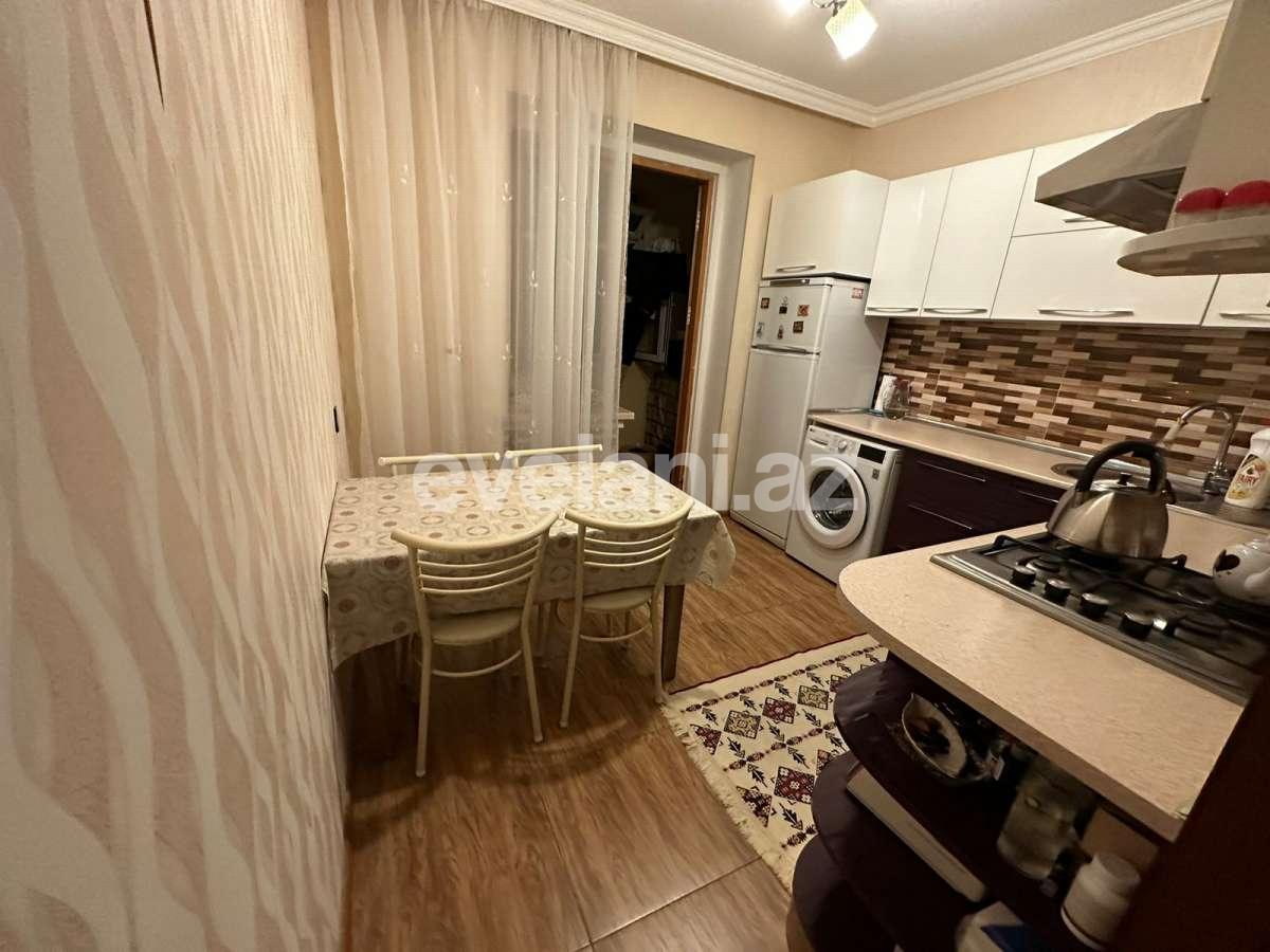 Sale, old building, 3 room, 69.99 m², Baku, Khatai r.