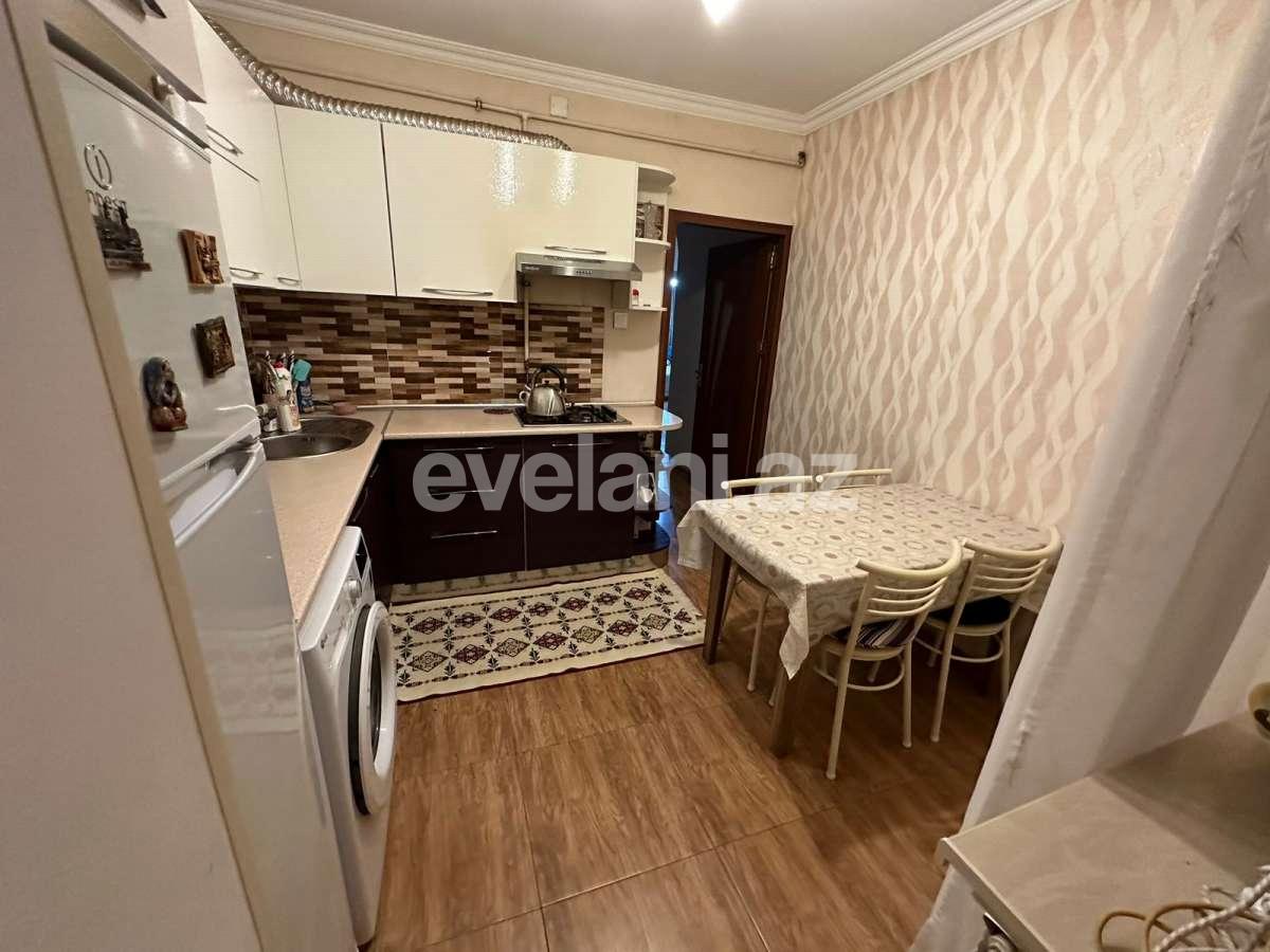 Sale, old building, 3 room, 69.99 m², Baku, Khatai r.