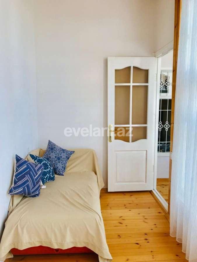 Kirayə verilir, həyət evi / bağ, 3 otaqlı, 40 m², Bakı, Səbail r, İçəri Şəhər m.