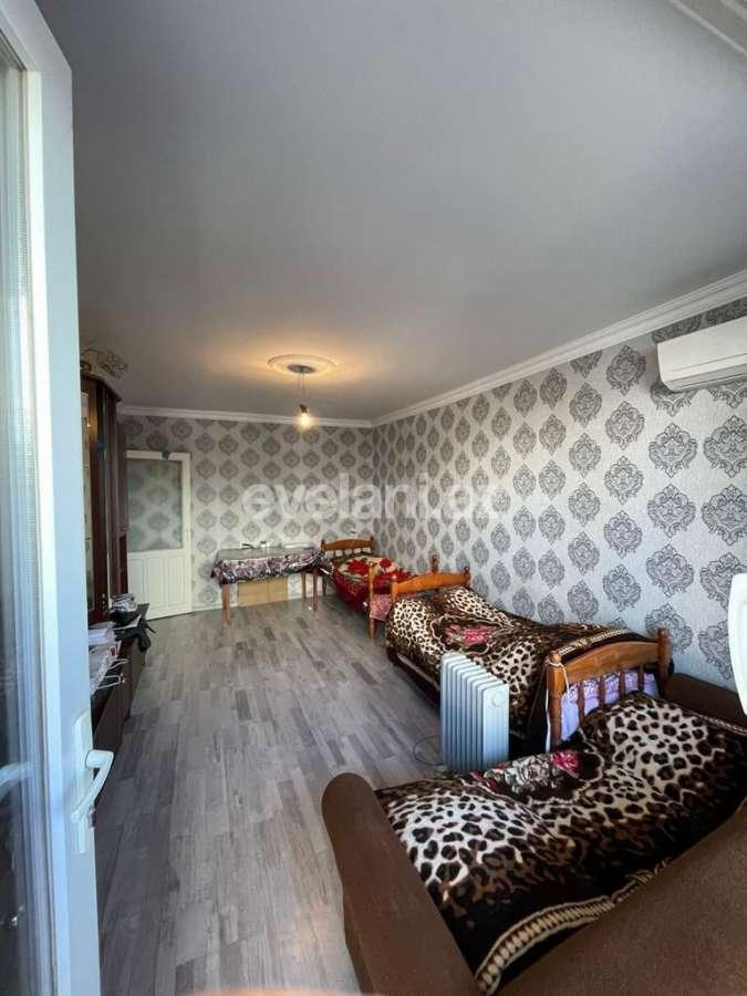 Satılır, köhnə tikili, 1 otaqlı, 33 m², Bakı, Yasamal r, Elmlər Akademiyası m.