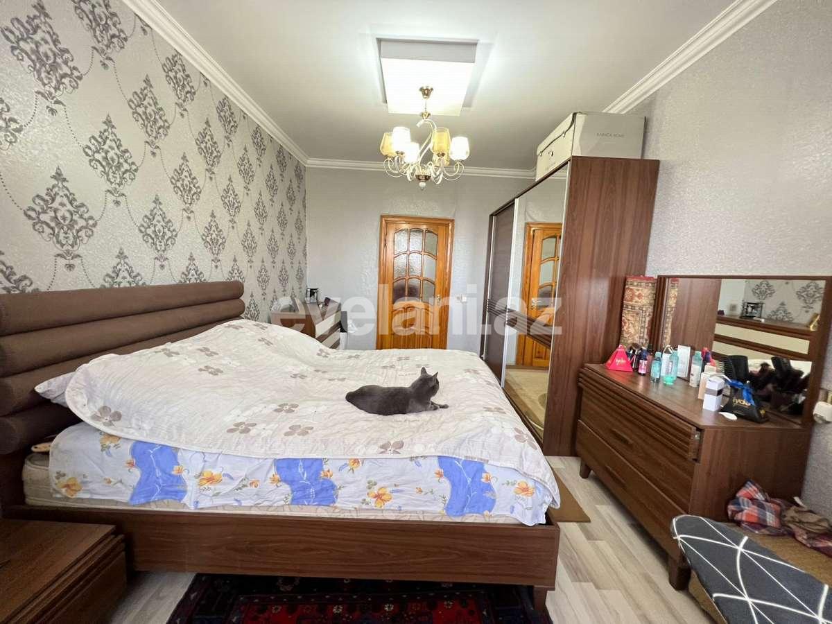 Sale, old building, 2 room, 65 m², Baku, Surakhani r, Yeni Guneshli d, Khalglar Doslugu m.