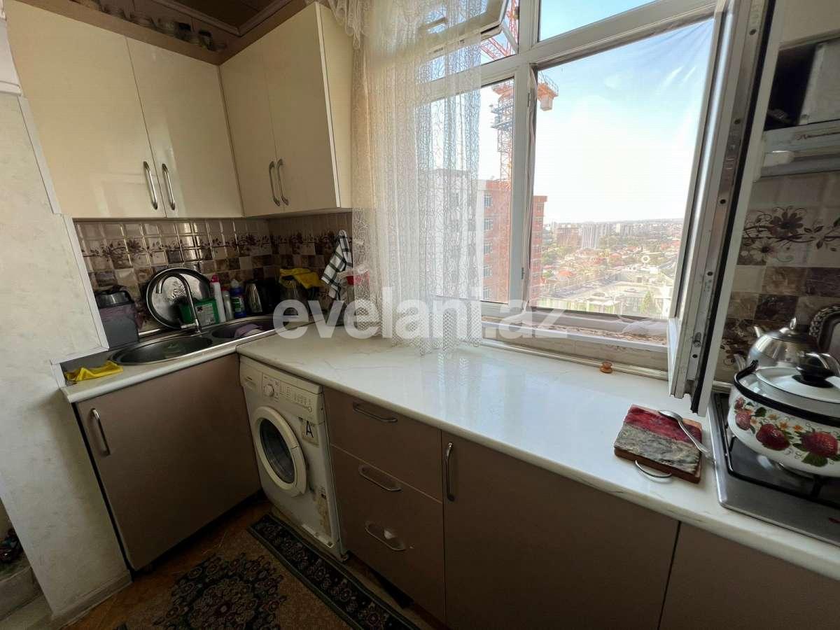 Sale, old building, 2 room, 65 m², Baku, Surakhani r, Yeni Guneshli d, Khalglar Doslugu m.