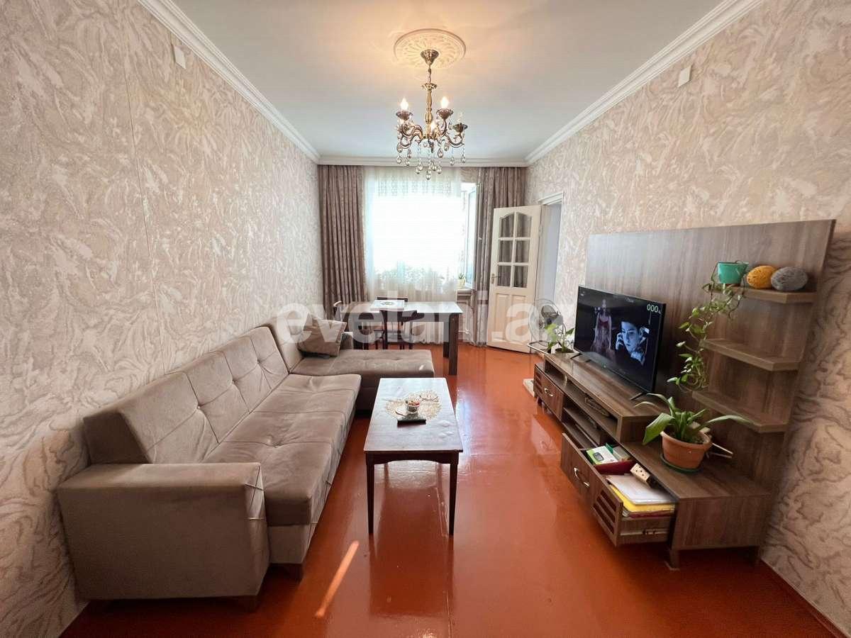 Sale, old building, 3 room, 65 m², Baku, Surakhani r, Yeni Guneshli d, Khalglar Doslugu m.