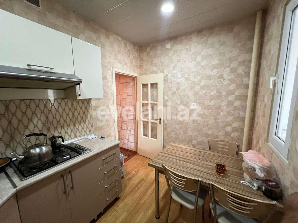 Sale, old building, 3 room, 65 m², Baku, Surakhani r, Yeni Guneshli d, Khalglar Doslugu m.