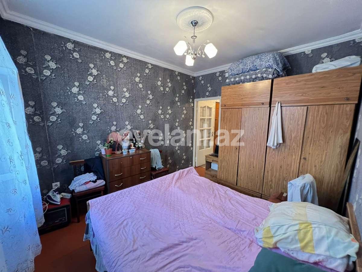 Sale, old building, 3 room, 65 m², Baku, Surakhani r, Yeni Guneshli d, Khalglar Doslugu m.