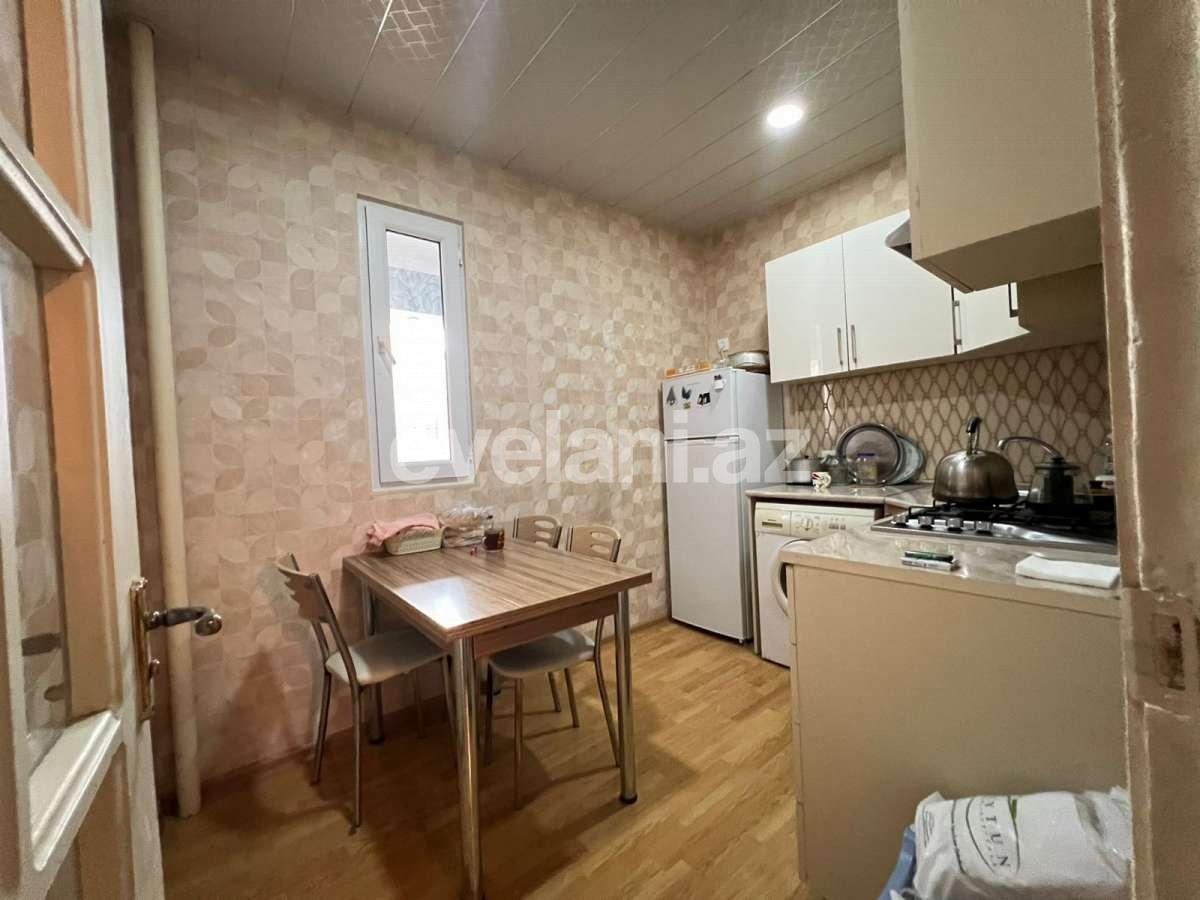 Sale, old building, 3 room, 65 m², Baku, Surakhani r, Yeni Guneshli d, Khalglar Doslugu m.