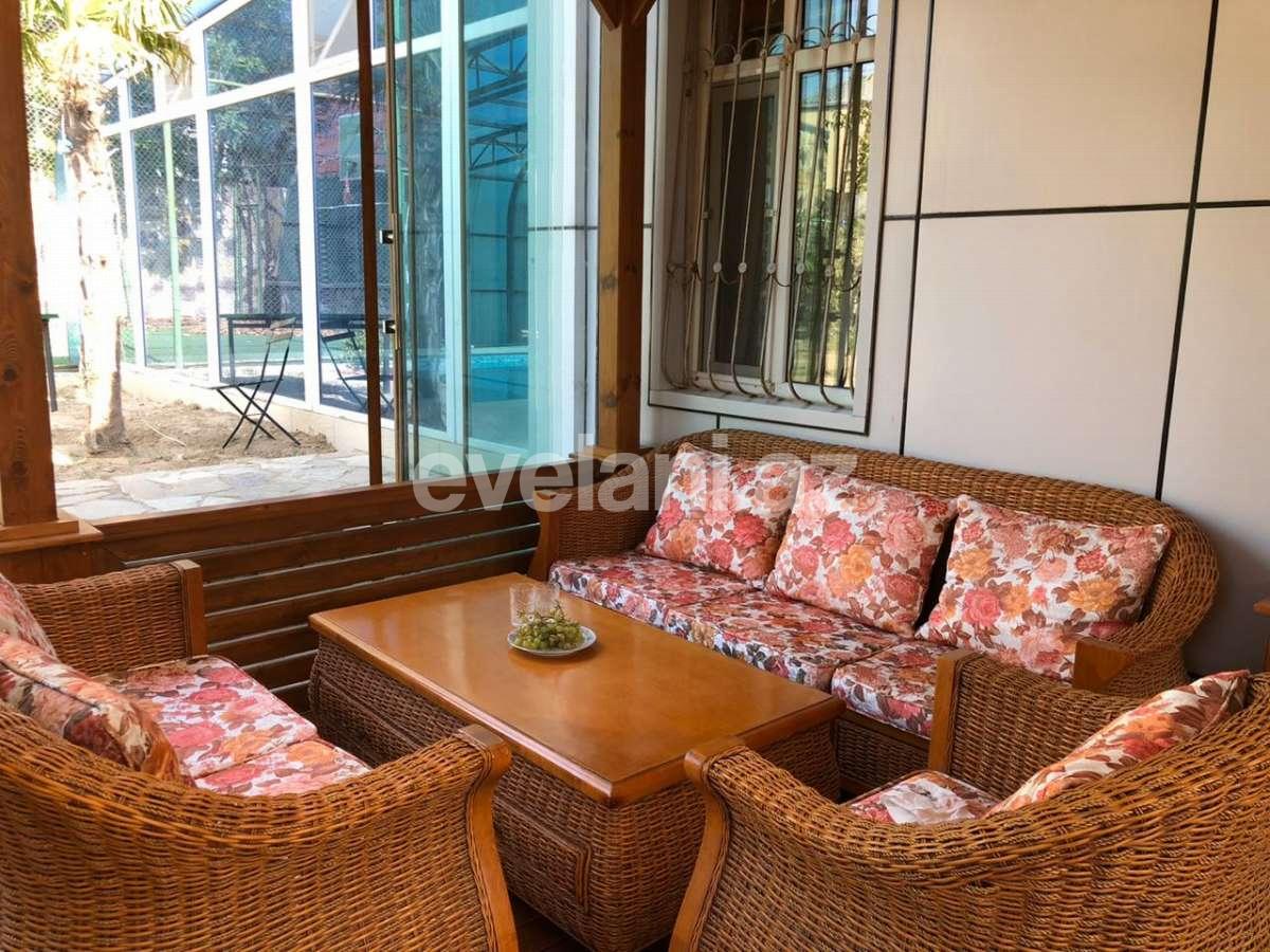 Satılır, həyət evi / bağ, 4 otaqlı, 200 m², Bakı, Abşeron r, Novxanı q.