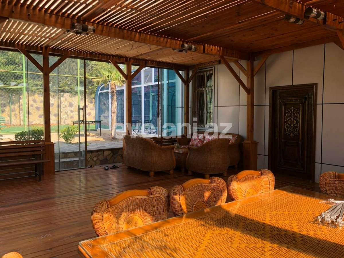 Satılır, həyət evi / bağ, 4 otaqlı, 200 m², Bakı, Abşeron r, Novxanı q.