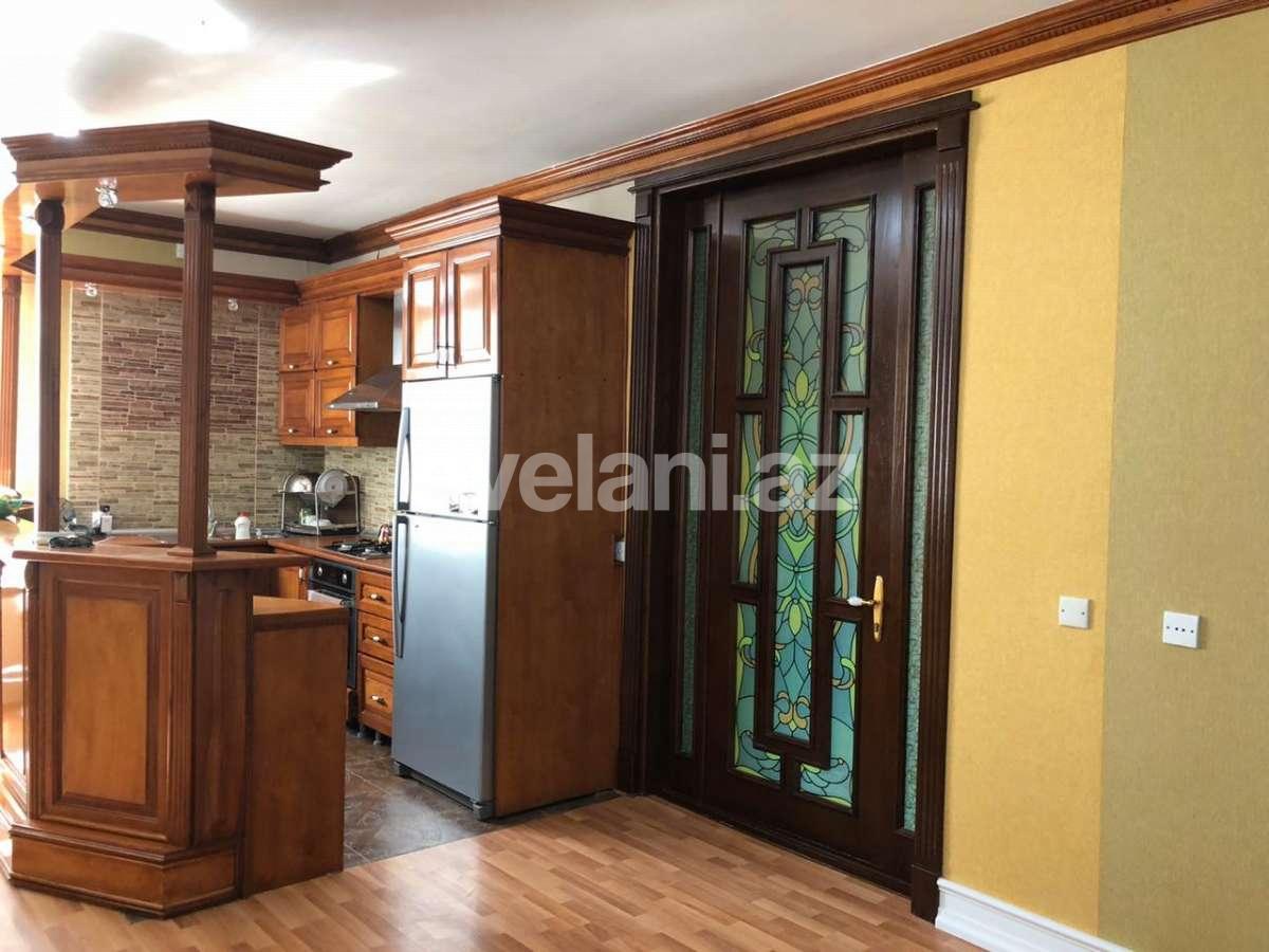 Satılır, həyət evi / bağ, 4 otaqlı, 200 m², Bakı, Abşeron r, Novxanı q.