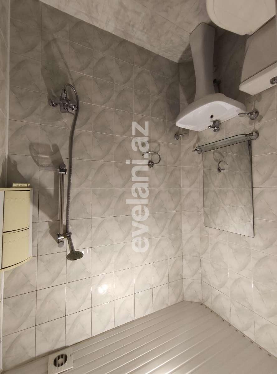 Kirayə verilir, həyət evi / bağ, 5 otaqlı, 220 m², Bakı, Nizami r, Qara Qarayev m.