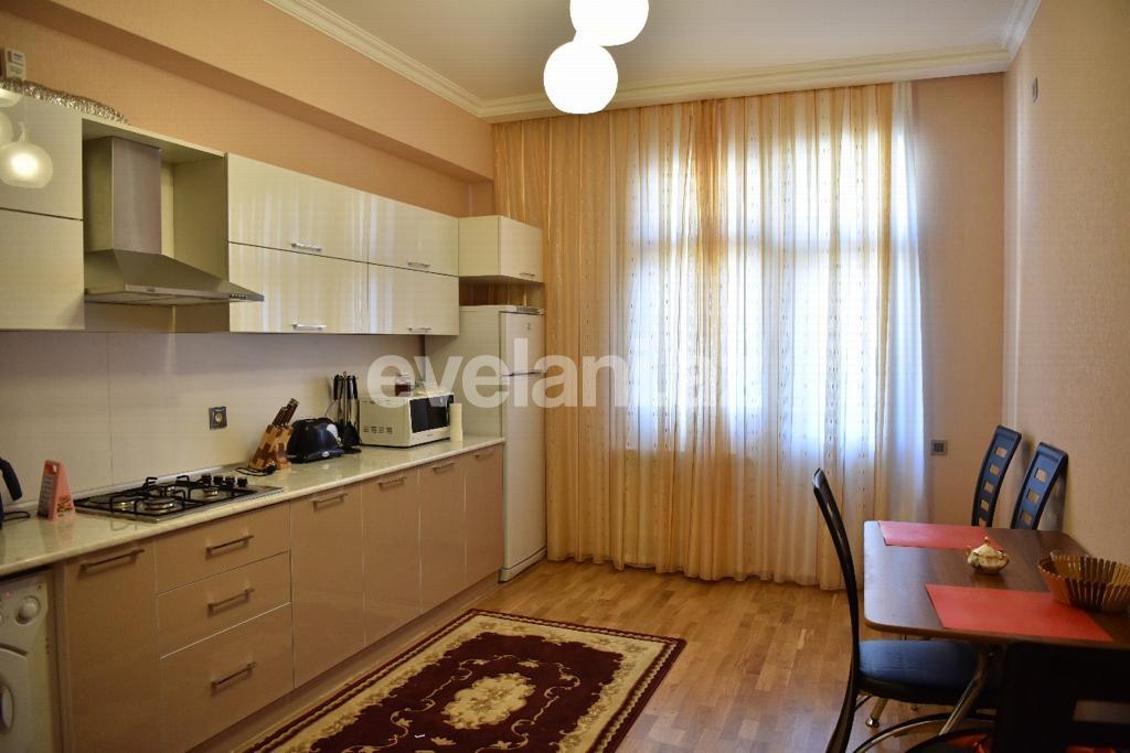 Kirayə verilir, yeni tikili, 3 otaqlı, 117 m², Bakı, Səbail r, Bayıl q.