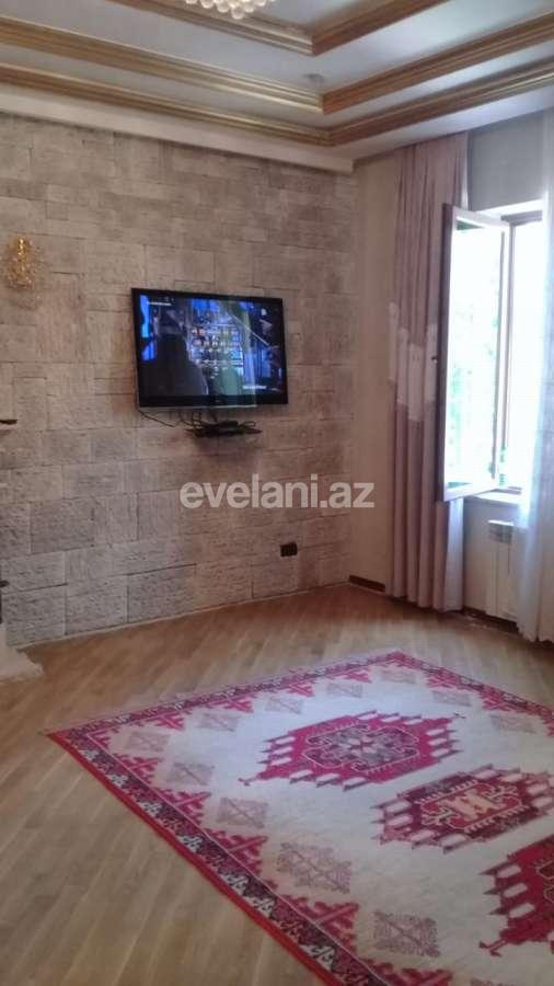 Satılır, həyət evi / bağ, 5 otaqlı, 300 m², Bakı, Abşeron r, Novxanı q.