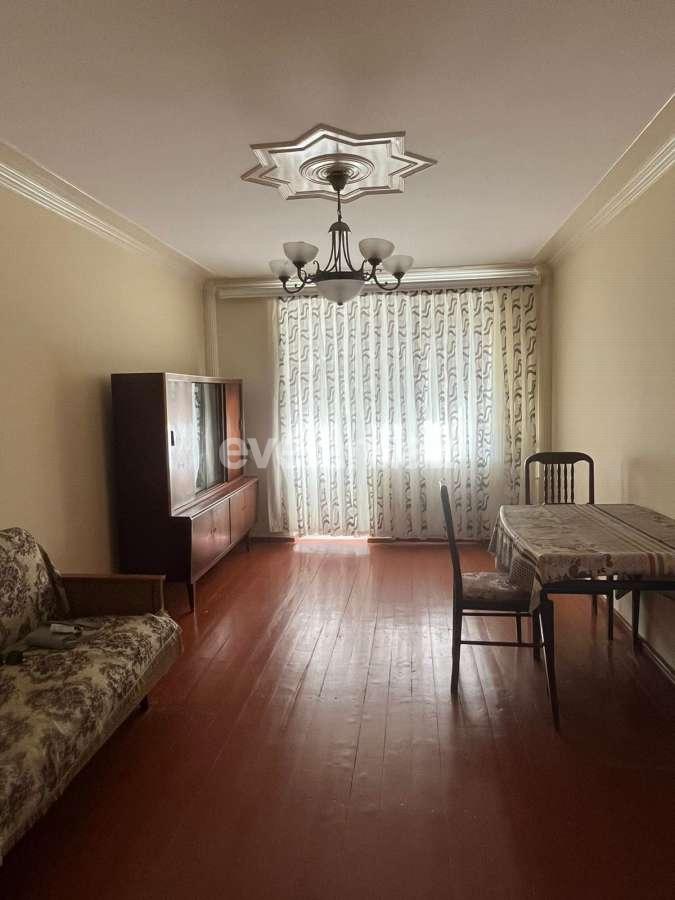 Rent, old building, 3 room, 85 m², Baku, Yasamal r, Elmlar Akademiyası m.