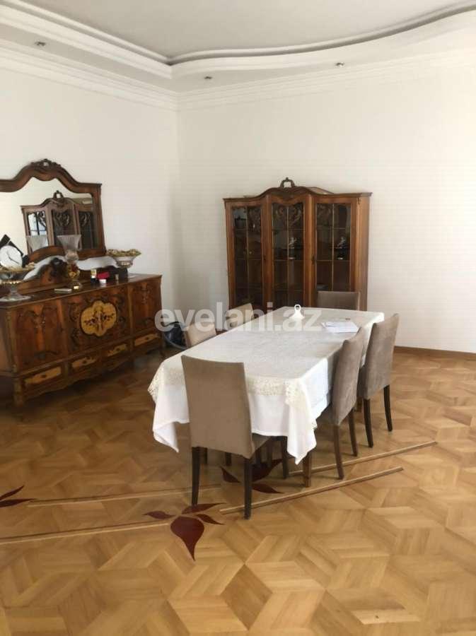 Satılır, həyət evi / bağ, 8 otaqlı, 560 m², Bakı, Səbail r, Badamdar q.