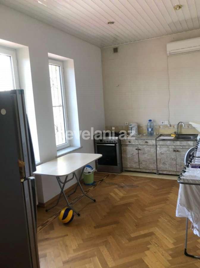 Satılır, həyət evi / bağ, 8 otaqlı, 560 m², Bakı, Səbail r, Badamdar q.