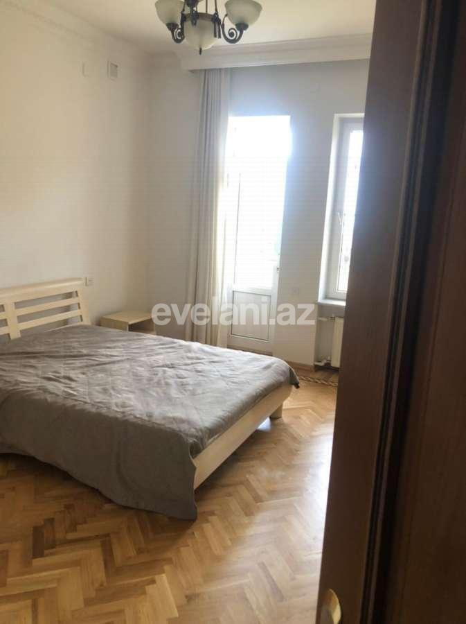 Satılır, həyət evi / bağ, 8 otaqlı, 560 m², Bakı, Səbail r, Badamdar q.