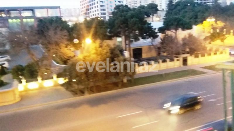 Satılır, köhnə tikili, 2 otaqlı, 60 m², Bakı, Nəsimi r.