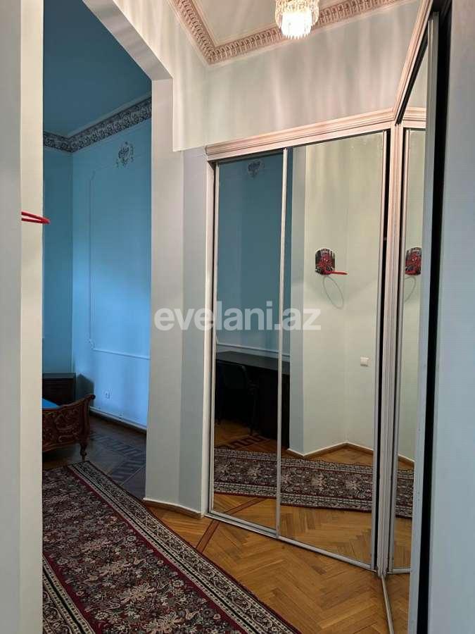 Rent, old building, 4 room, 152 m², Baku, Sabail r, Icheri Sheher m.