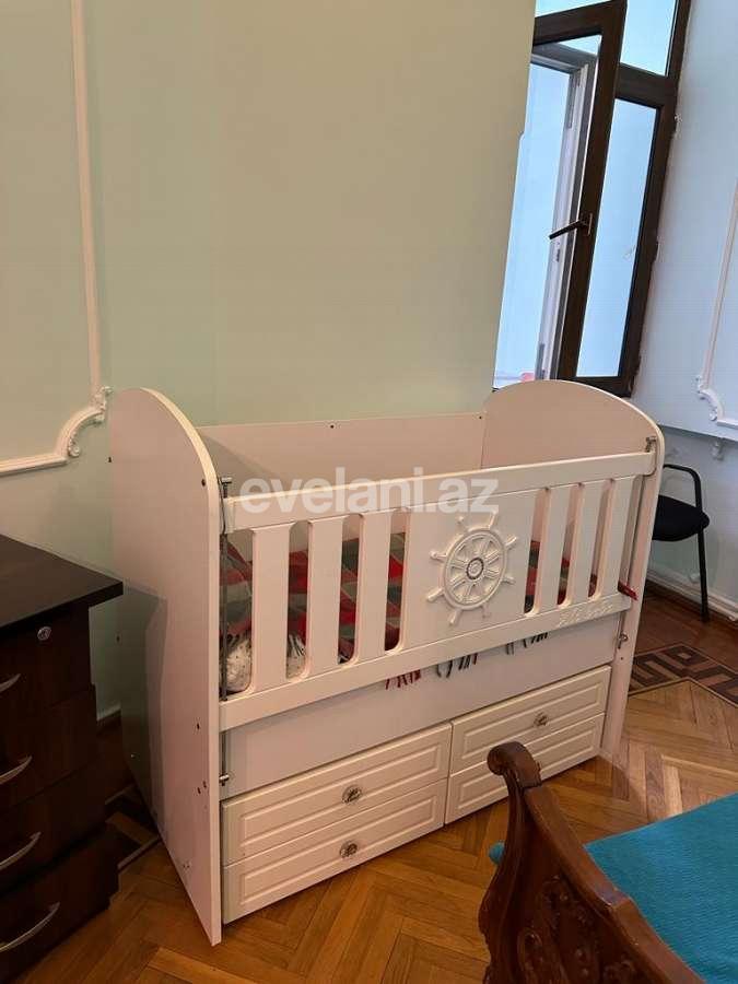 Rent, old building, 4 room, 152 m², Baku, Sabail r, Icheri Sheher m.