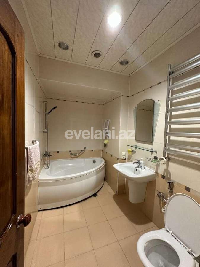 Rent, old building, 4 room, 152 m², Baku, Sabail r, Icheri Sheher m.