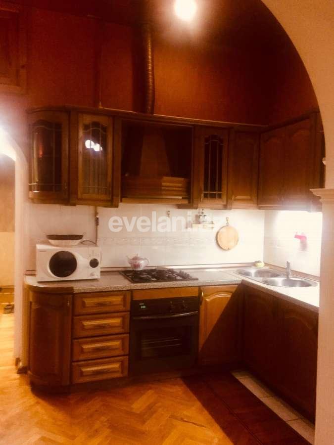 Сдаётся, вторичка, 2-комнаты, 70 m², Баку, Сабаильский r, Сахил m.