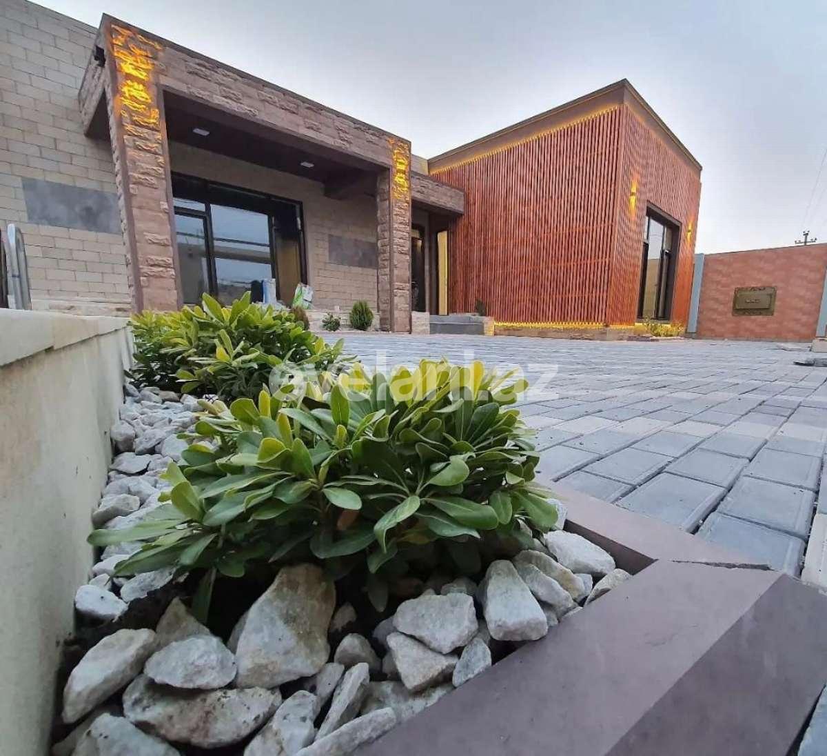 Satılır, həyət evi / bağ, 4 otaqlı, 137 m², Bakı, Xəzər r, Buzovna q.