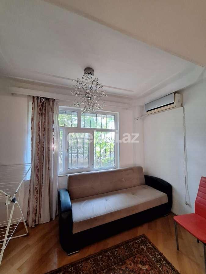 Kirayə verilir, köhnə tikili, 2 otaqlı, 50 m², Bakı, Yasamal r, Elmlər Akademiyası m.