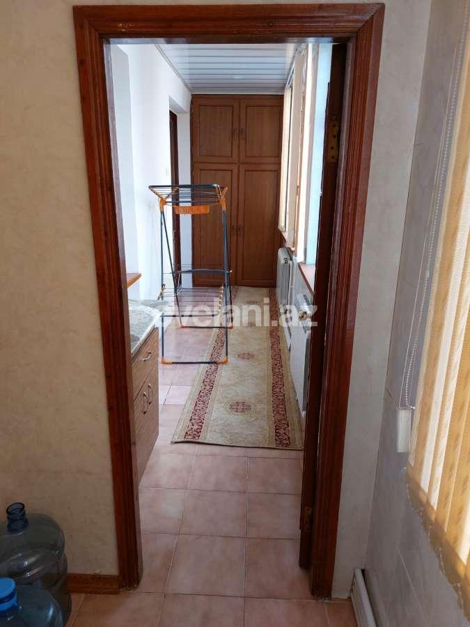 Rent, old building, 3 room, 150 m², Baku, Nasimi r, Ganjlik m.