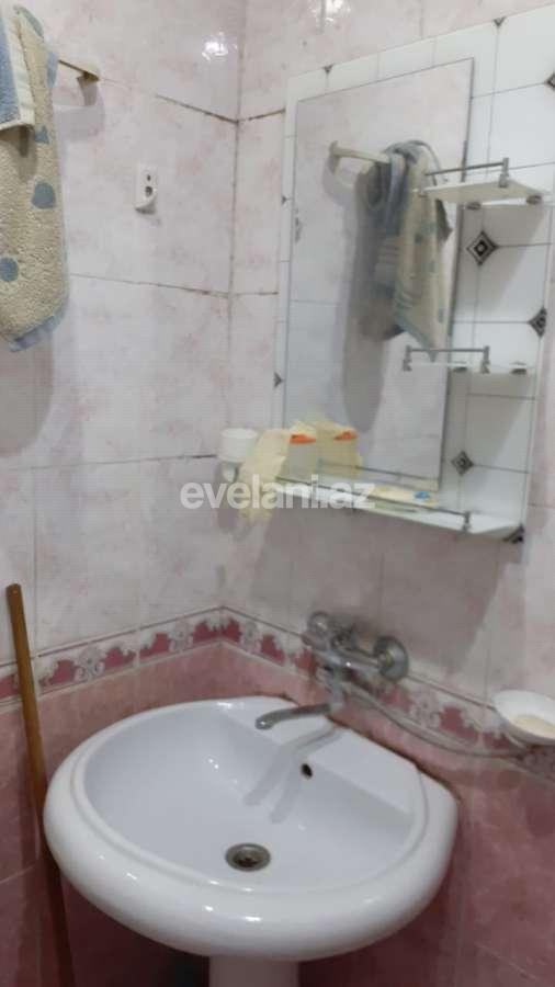 Kirayə verilir, köhnə tikili, 3 otaqlı, 74 m², Bakı, Binəqədi r, 7-ci mikrorayon q, Azadlıq prospekti m.