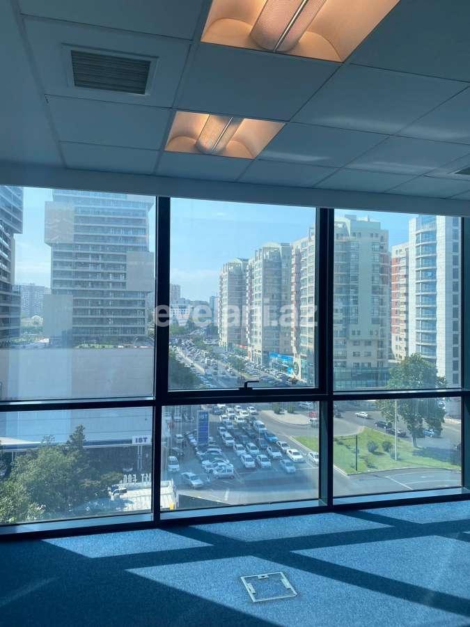 Kirayə verilir, ofis, 7 otaqlı, 300 m², Bakı, Yasamal r, Elmlər Akademiyası m.