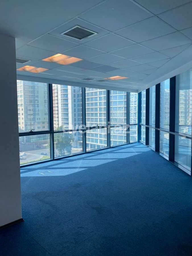 Kirayə verilir, ofis, 7 otaqlı, 300 m², Bakı, Yasamal r, Elmlər Akademiyası m.