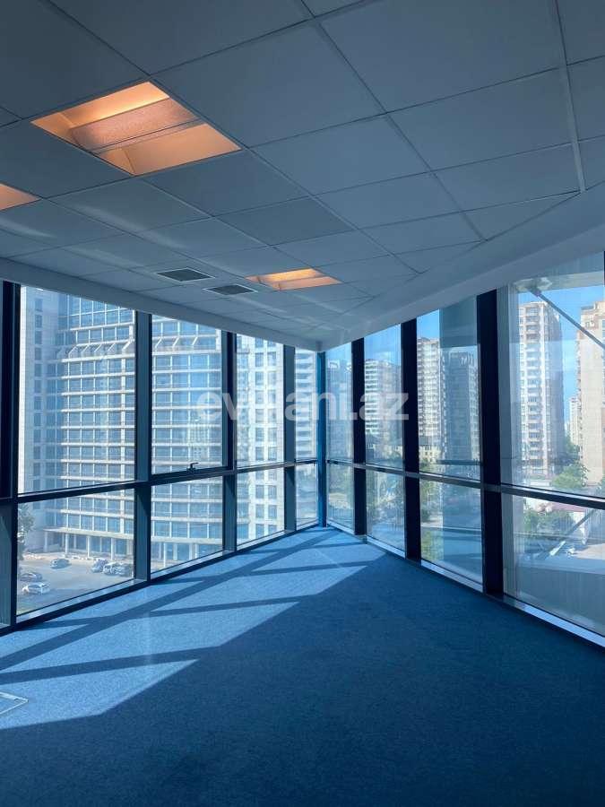 Kirayə verilir, ofis, 7 otaqlı, 300 m², Bakı, Yasamal r, Elmlər Akademiyası m.
