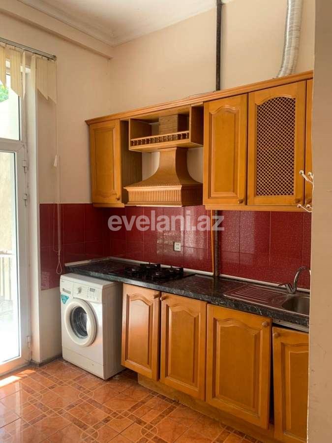 Kirayə verilir, köhnə tikili, 3 otaqlı, 65 m², Bakı, Yasamal r, Elmlər Akademiyası m.