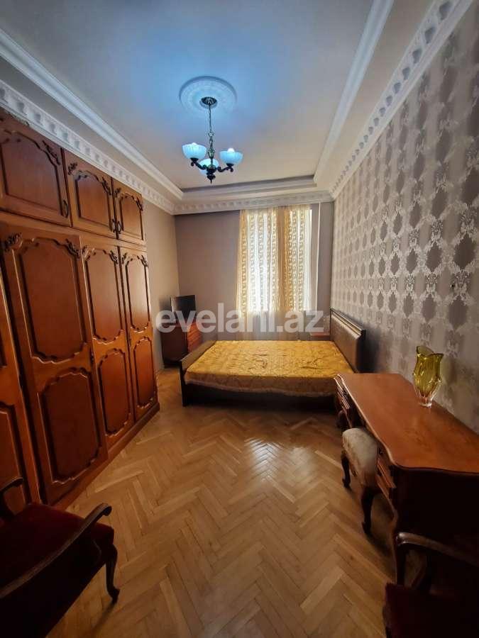 Satılır, köhnə tikili, 2 otaqlı, 65 m², Bakı, Səbail r, Sahil m.