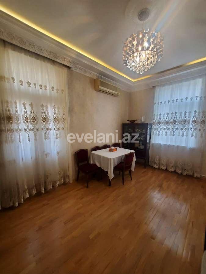Satılır, köhnə tikili, 2 otaqlı, 65 m², Bakı, Səbail r, Sahil m.