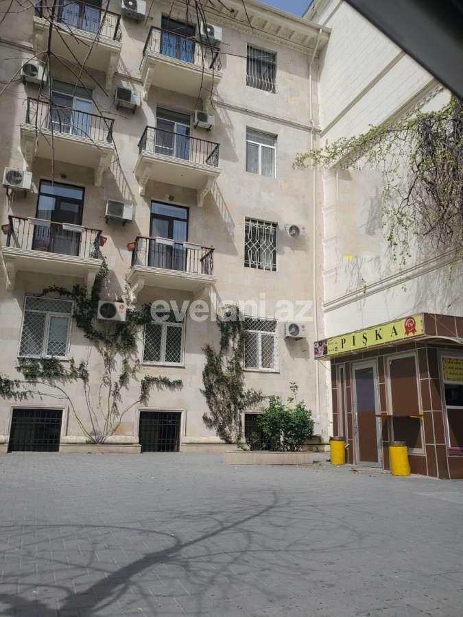 Satılır, köhnə tikili, 2 otaqlı, 65 m², Bakı, Səbail r, Sahil m.