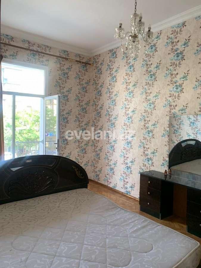 Rent, old building, 2 room, 65 m², Baku, Yasamal r, Elmlar Akademiyası m.