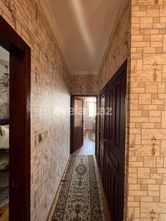 Satılır, köhnə tikili, 3 otaqlı, 85 m², Bakı, Nizami r, Xalqlar Dostluğu m.