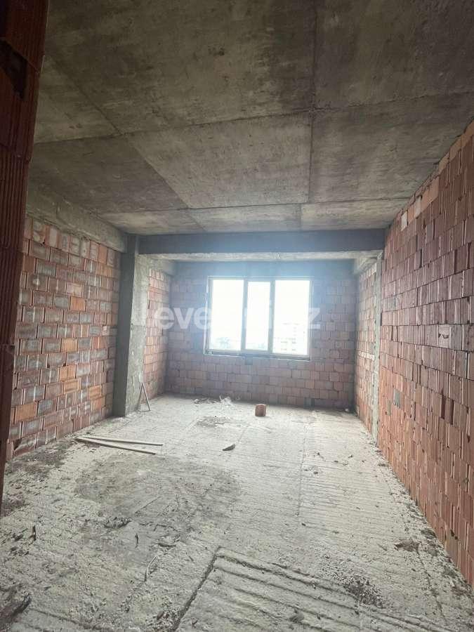 Satılır, yeni tikili, 4 otaqlı, 186 m², Bakı, Nizami r, Qara Qarayev m.