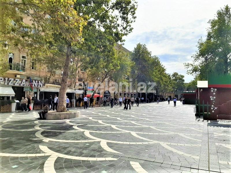 Sale, old building, 2 room, 85 m², Baku, Sabail r.